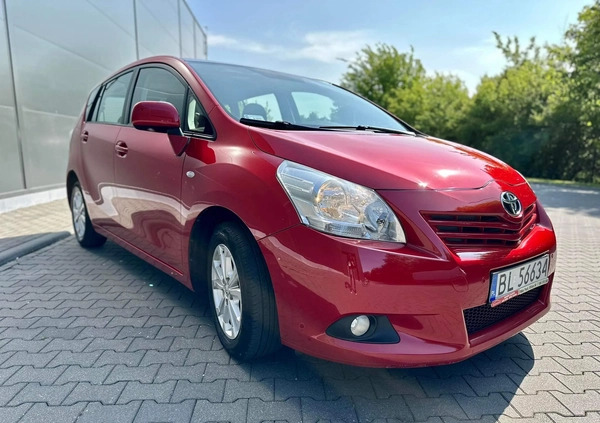 Toyota Verso cena 24900 przebieg: 289000, rok produkcji 2010 z Płock małe 137